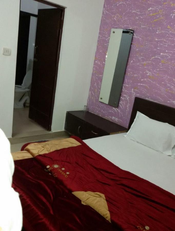 Hotel Aashiyana Agra  Esterno foto
